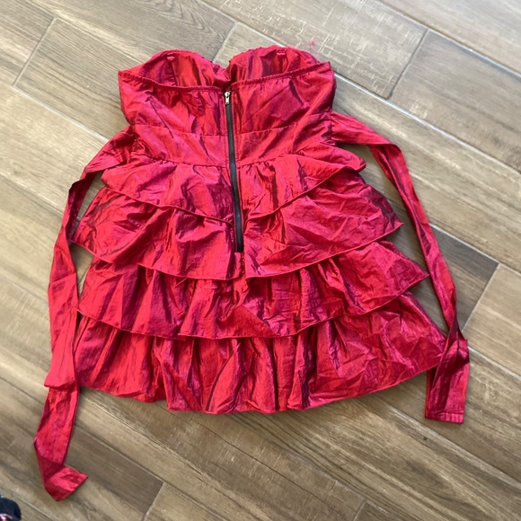 Dress - Picture 2 of 2